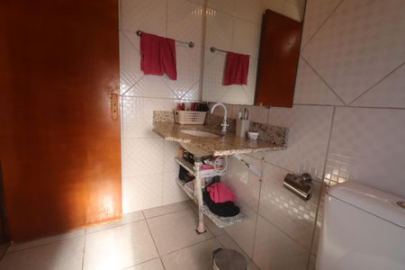 Casa à venda com 257m², 6 quartos e 2 vagasBanheiro