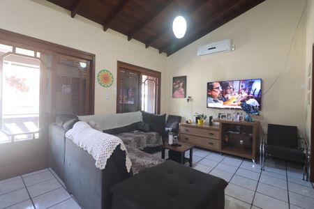 Casa à venda com 257m², 6 quartos e 2 vagasSala