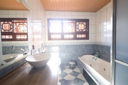 Casa à venda com 257m², 6 quartos e 2 vagasBanheiro