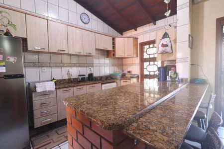 Casa à venda com 257m², 6 quartos e 2 vagasCozinha