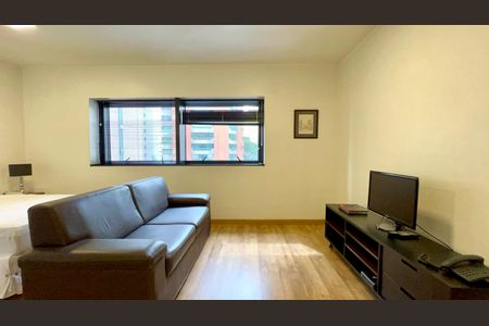 Studio para alugar com 30m², 1 quarto e 1 vaga Studio para alugar com 30m², 1 quarto e 1 vagaSala