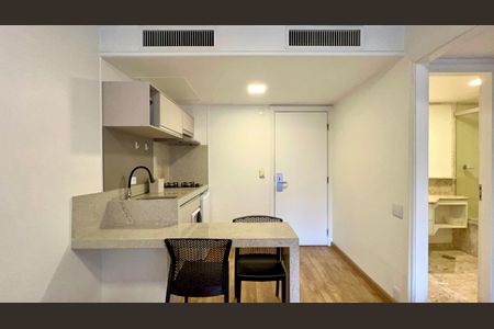 Studio para alugar com 30m², 1 quarto e 1 vaga Studio para alugar com 30m², 1 quarto e 1 vagaCozinha