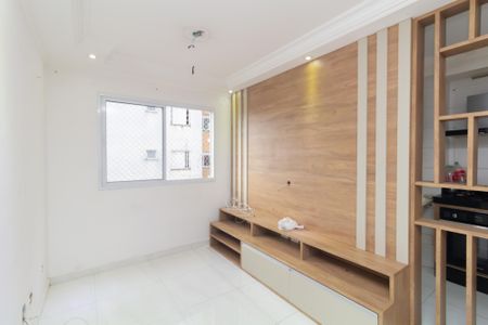 Sala de apartamento à venda com 2 quartos, 7m² em Vila Carmosina, São Paulo