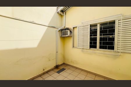 Casa à venda com 4 quartos, 303m² em Nova Campinas, Campinas