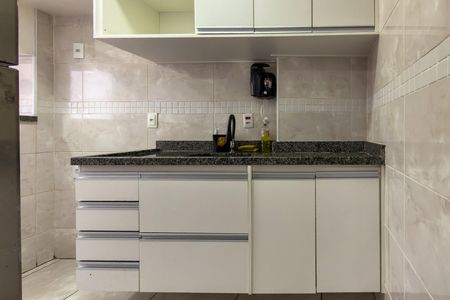 Apartamento para alugar com 72m², 2 quartos e 1 vagaCozinha 