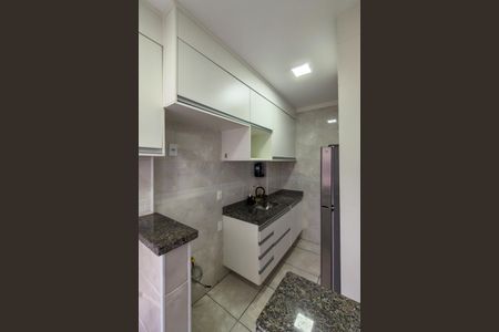 Apartamento para alugar com 72m², 2 quartos e 1 vagaCozinha 