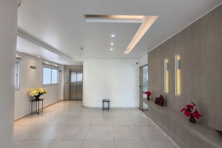 Apartamento para alugar com 72m², 2 quartos e 1 vagaHql