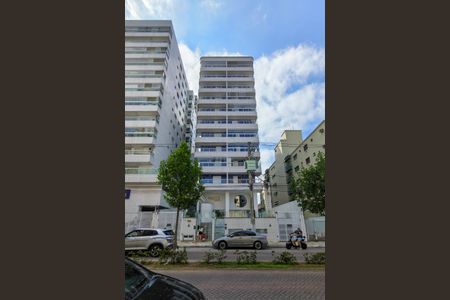 Apartamento para alugar com 72m², 2 quartos e 1 vagaFachada