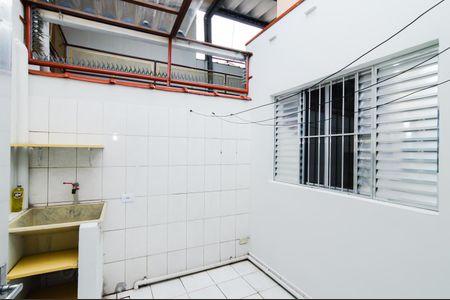 Casa para alugar com 60m², 1 quarto e sem vagaÁrea de Serviço