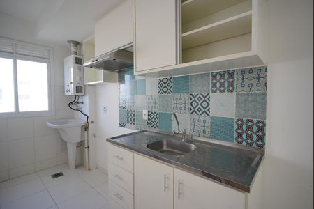 Cozinha de apartamento para alugar com 2 quartos, 50m² em Farrapos, Porto Alegre