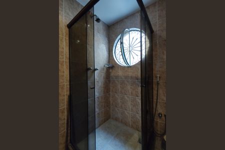 Casa de condomínio para alugar com 323m², 5 quartos e 3 vagasBanheiro Social 2