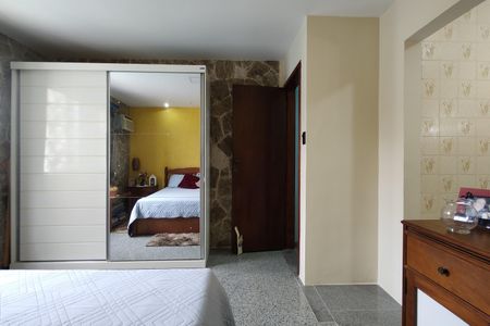 Casa de condomínio para alugar com 323m², 5 quartos e 3 vagas Casa de condomínio para alugar com 323m², 5 quartos e 3 vagasSuíte