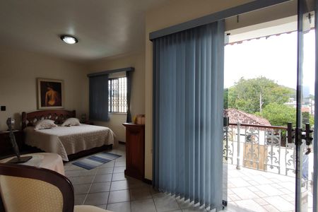 Casa de condomínio para alugar com 323m², 5 quartos e 3 vagas Casa de condomínio para alugar com 323m², 5 quartos e 3 vagasQuarto 3 - Suíte