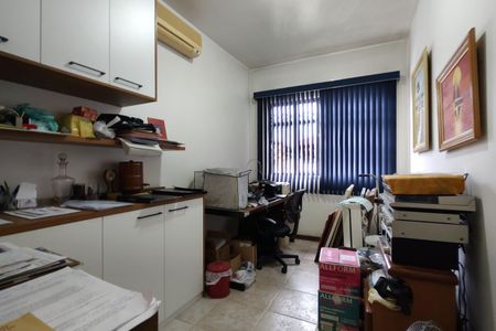 Casa de condomínio para alugar com 323m², 5 quartos e 3 vagas Casa de condomínio para alugar com 323m², 5 quartos e 3 vagasEscritório