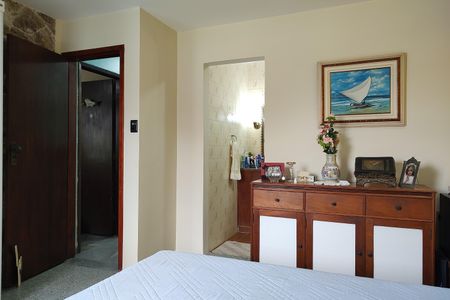 Casa de condomínio para alugar com 323m², 5 quartos e 3 vagas Casa de condomínio para alugar com 323m², 5 quartos e 3 vagasSuíte