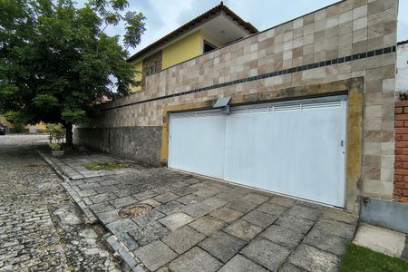 Casa de condomínio para alugar com 323m², 5 quartos e 3 vagas Casa de condomínio para alugar com 323m², 5 quartos e 3 vagasGaragem