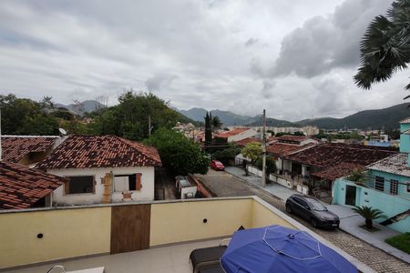 Casa de condomínio para alugar com 323m², 5 quartos e 3 vagas Casa de condomínio para alugar com 323m², 5 quartos e 3 vagasVista