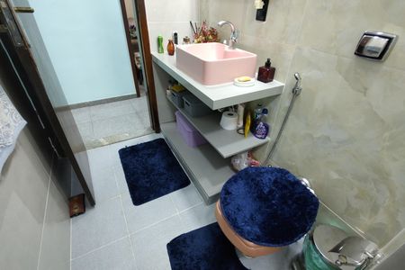 Casa de condomínio para alugar com 323m², 5 quartos e 3 vagas Casa de condomínio para alugar com 323m², 5 quartos e 3 vagasBanheiro Social