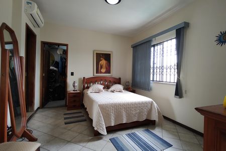 Casa de condomínio para alugar com 323m², 5 quartos e 3 vagas Casa de condomínio para alugar com 323m², 5 quartos e 3 vagasSuíte 2