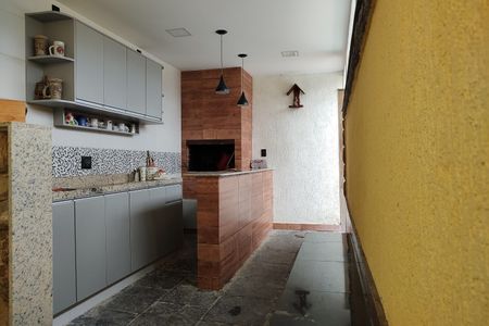Casa de condomínio para alugar com 323m², 5 quartos e 3 vagas Casa de condomínio para alugar com 323m², 5 quartos e 3 vagasChurrasqueira
