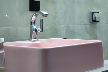 Casa de condomínio para alugar com 323m², 5 quartos e 3 vagas Casa de condomínio para alugar com 323m², 5 quartos e 3 vagasBanheiro Social