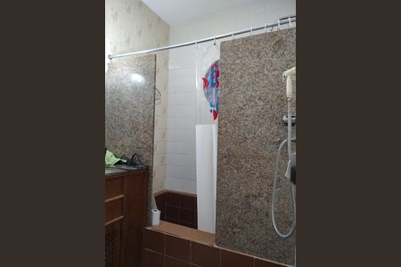 Casa de condomínio para alugar com 323m², 5 quartos e 3 vagasBanheiro da Suíte 