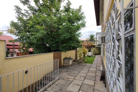 Casa de condomínio para alugar com 323m², 5 quartos e 3 vagas Casa de condomínio para alugar com 323m², 5 quartos e 3 vagasQuintal