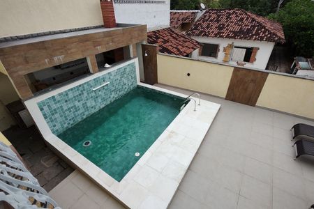 Casa de condomínio para alugar com 323m², 5 quartos e 3 vagas Casa de condomínio para alugar com 323m², 5 quartos e 3 vagasPiscina