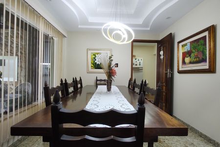 Casa de condomínio para alugar com 323m², 5 quartos e 3 vagas Casa de condomínio para alugar com 323m², 5 quartos e 3 vagasSala