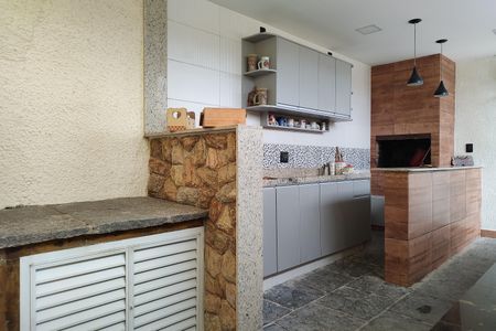 Casa de condomínio para alugar com 323m², 5 quartos e 3 vagas Casa de condomínio para alugar com 323m², 5 quartos e 3 vagasChurrasqueira