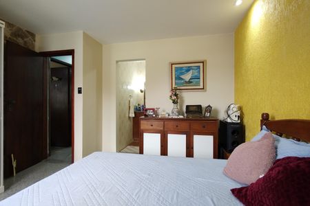 Casa de condomínio para alugar com 323m², 5 quartos e 3 vagas Casa de condomínio para alugar com 323m², 5 quartos e 3 vagasSuíte