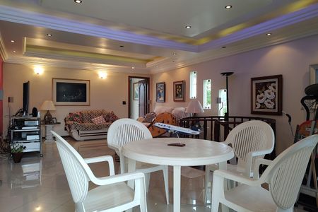 Casa de condomínio para alugar com 323m², 5 quartos e 3 vagas Casa de condomínio para alugar com 323m², 5 quartos e 3 vagasCobertura