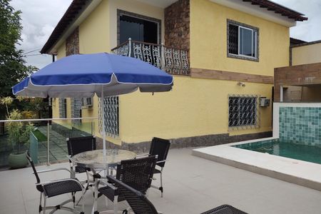 Casa de condomínio para alugar com 323m², 5 quartos e 3 vagas Casa de condomínio para alugar com 323m², 5 quartos e 3 vagasPiscina