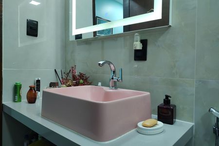 Casa de condomínio para alugar com 323m², 5 quartos e 3 vagas Casa de condomínio para alugar com 323m², 5 quartos e 3 vagasBanheiro Social