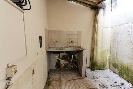 Casa à venda com 720m², 5 quartos e 10 vagasQuintal