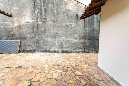 Casa à venda com 720m², 5 quartos e 10 vagasVista do Quarto 2