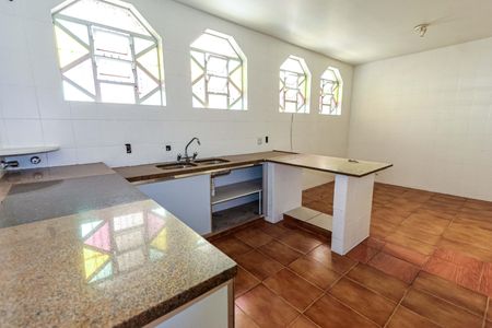 Casa à venda com 720m², 5 quartos e 10 vagasCozinha
