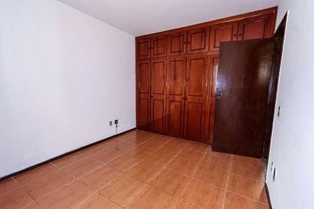 Casa à venda com 720m², 5 quartos e 10 vagasQuarto 2