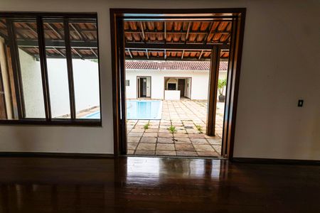 Detalhe Sala de casa à venda com 5 quartos, 720m² em Santa Lúcia, Belo Horizonte