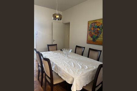 Apartamento para alugar com 130m², 3 quartos e 1 vaga Apartamento para alugar com 130m², 3 quartos e 1 vagaSala