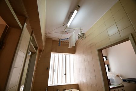 Apartamento à venda com 127m², 3 quartos e 1 vagaÁrea de Serviço