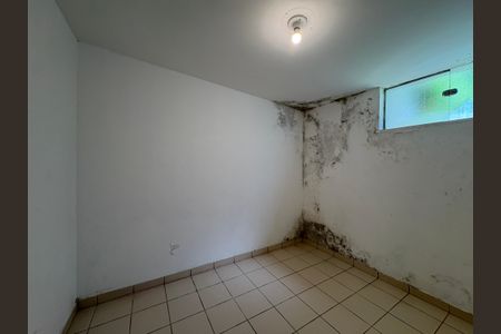 Casa à venda com 341m², 5 quartos e sem vagaQuarto de Serviço