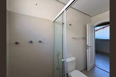 Casa à venda com 341m², 5 quartos e sem vagaBanheiro 2