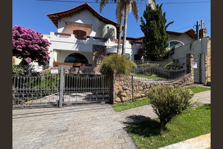 Casa à venda com 341m², 5 quartos e sem vagaFachada