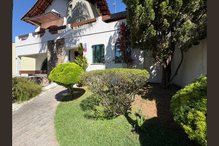 Casa à venda com 341m², 5 quartos e sem vagaEntrada Principal Externa 