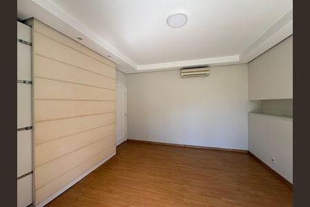 Casa à venda com 341m², 5 quartos e sem vagaSuíte Principal 