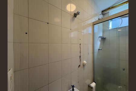 Casa à venda com 341m², 5 quartos e sem vagaBanheiro de serviço