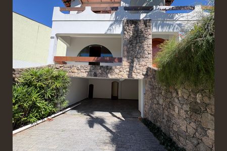 Casa à venda com 341m², 5 quartos e sem vagaGaragem