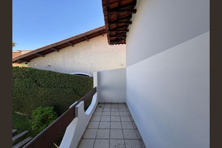 Casa à venda com 341m², 5 quartos e sem vagaVaranda
