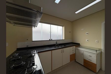 Casa à venda com 341m², 5 quartos e sem vagaCozinha